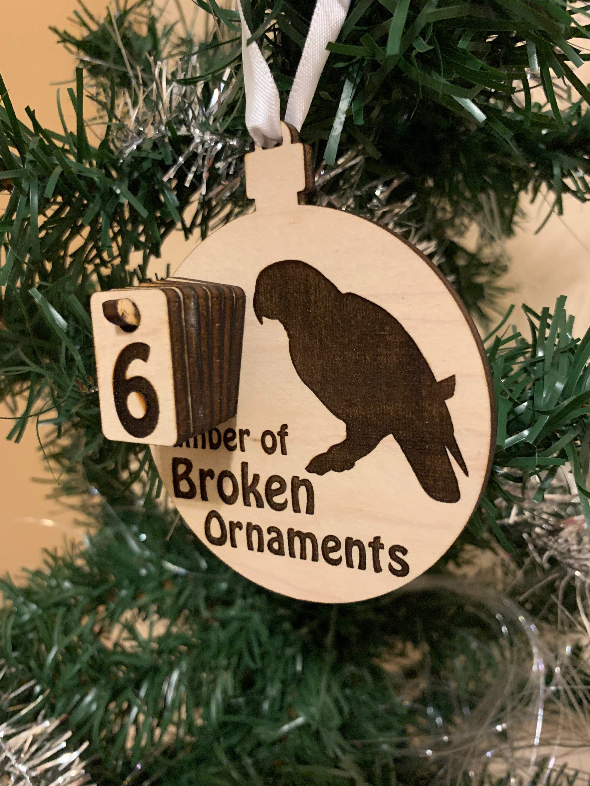 Naughty Parrot Version Broken Ornament Counter