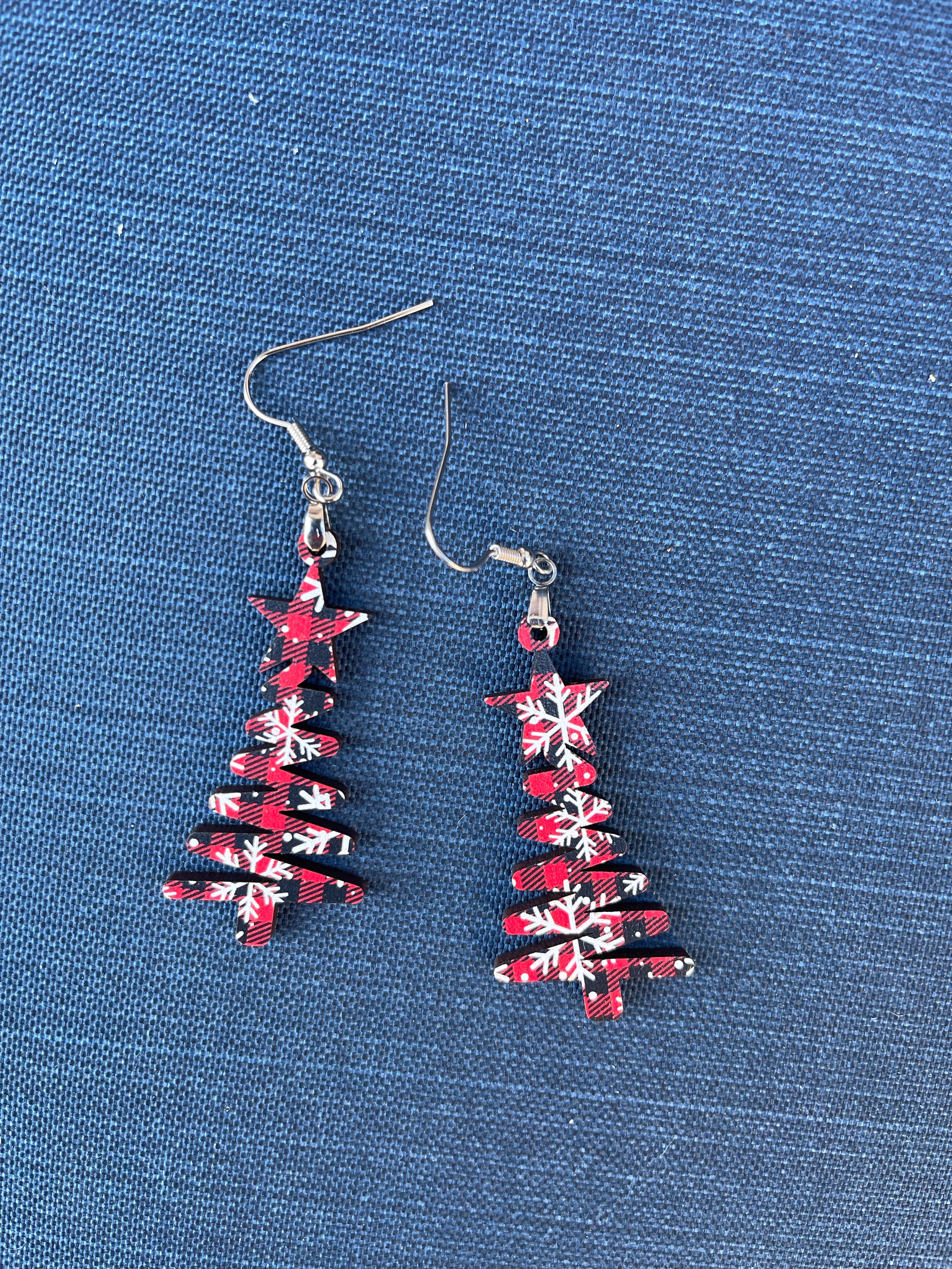 Snowflake Buffalo Plaid Star Doodle Christmas Tree Dangle Earrings