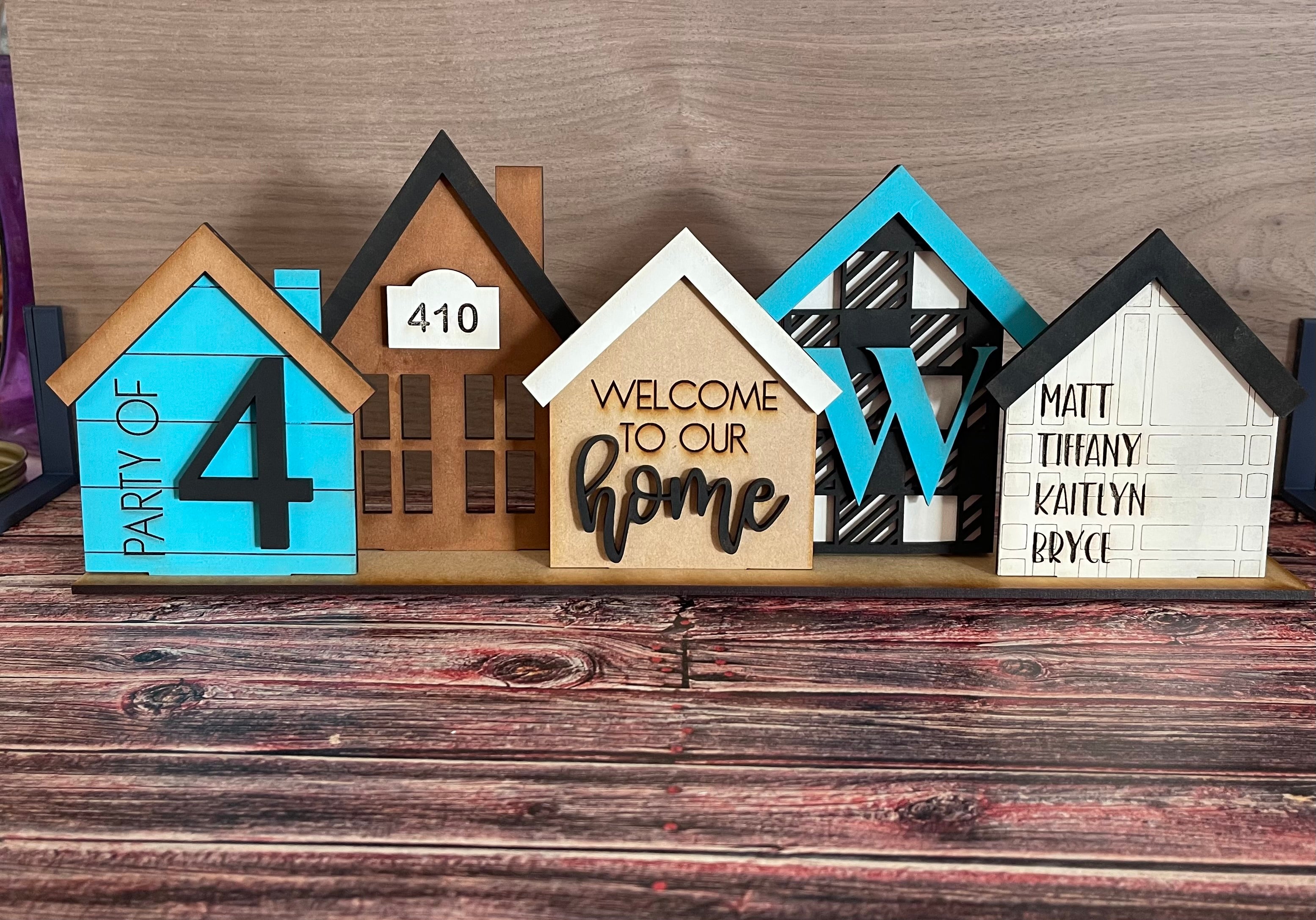 Set of 5 Personalized Houses Mantle Decor