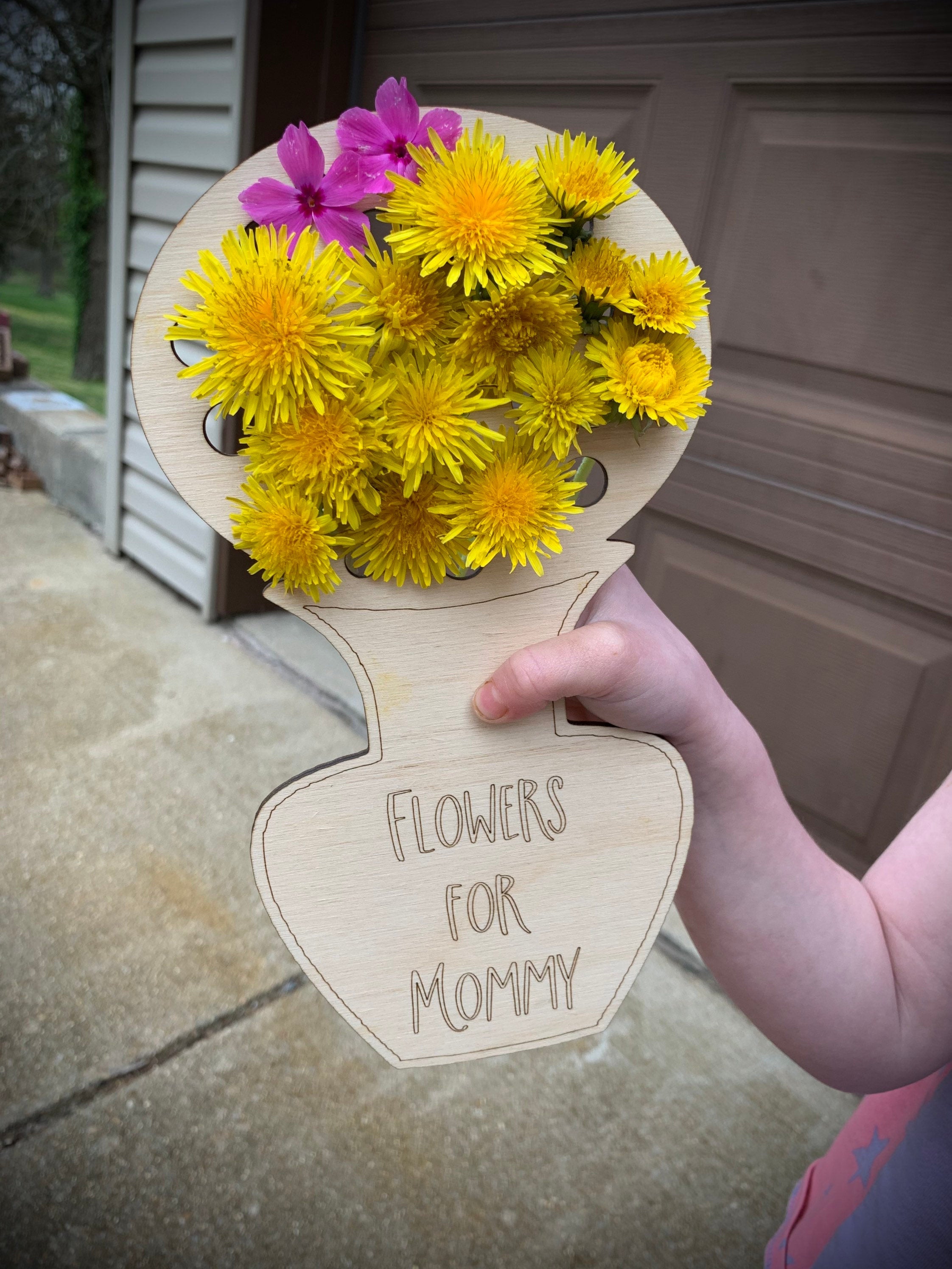 Flowers for Mommy Flower Holder  Flowers for Mommy Wooden Cutout Flow –  KTBug Creations